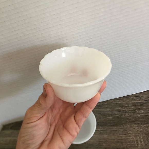 Vtg Fire King Milk Glass Custard Bowls - Picture 5 of 13